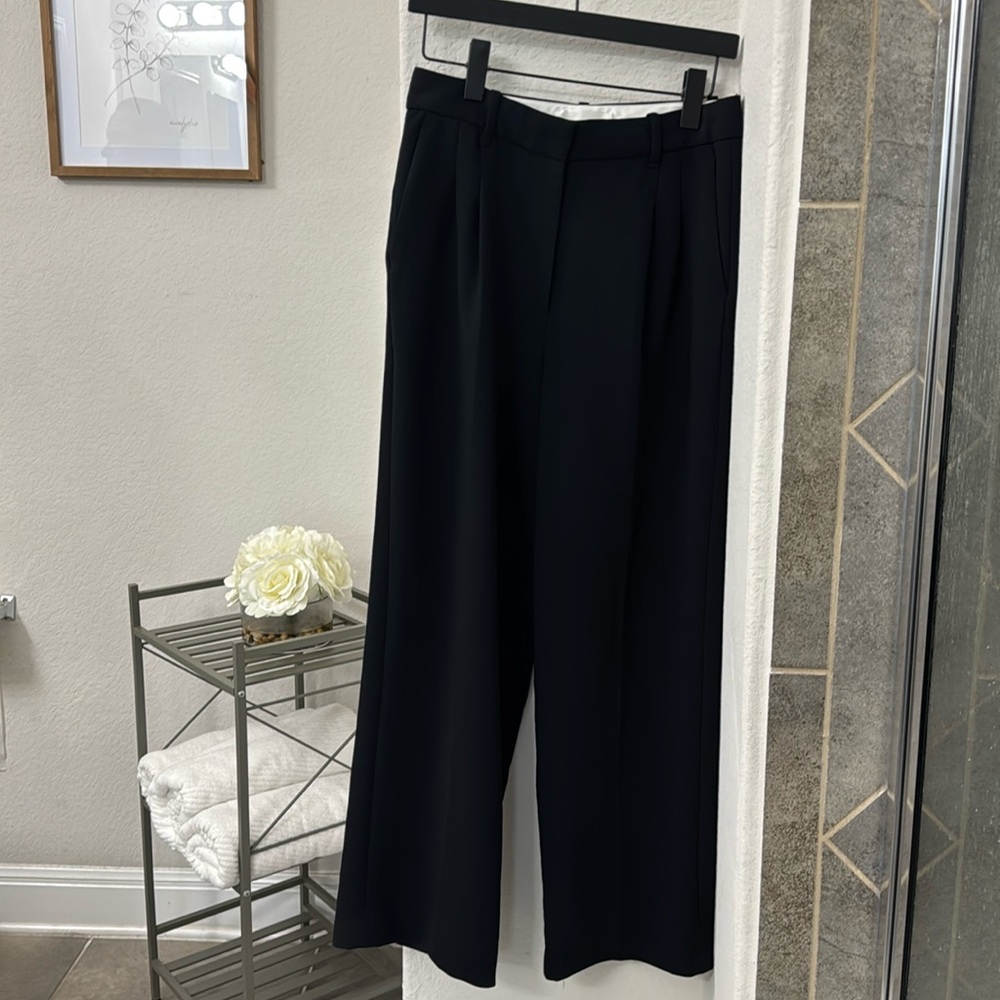 Aritzia Effortless Pants